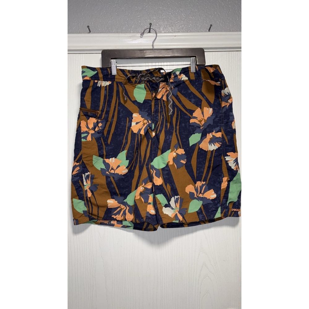 Patagonia Trunks Swim Shorts Mens 38 Blue Floral Board 10 Inseam Surf Beach